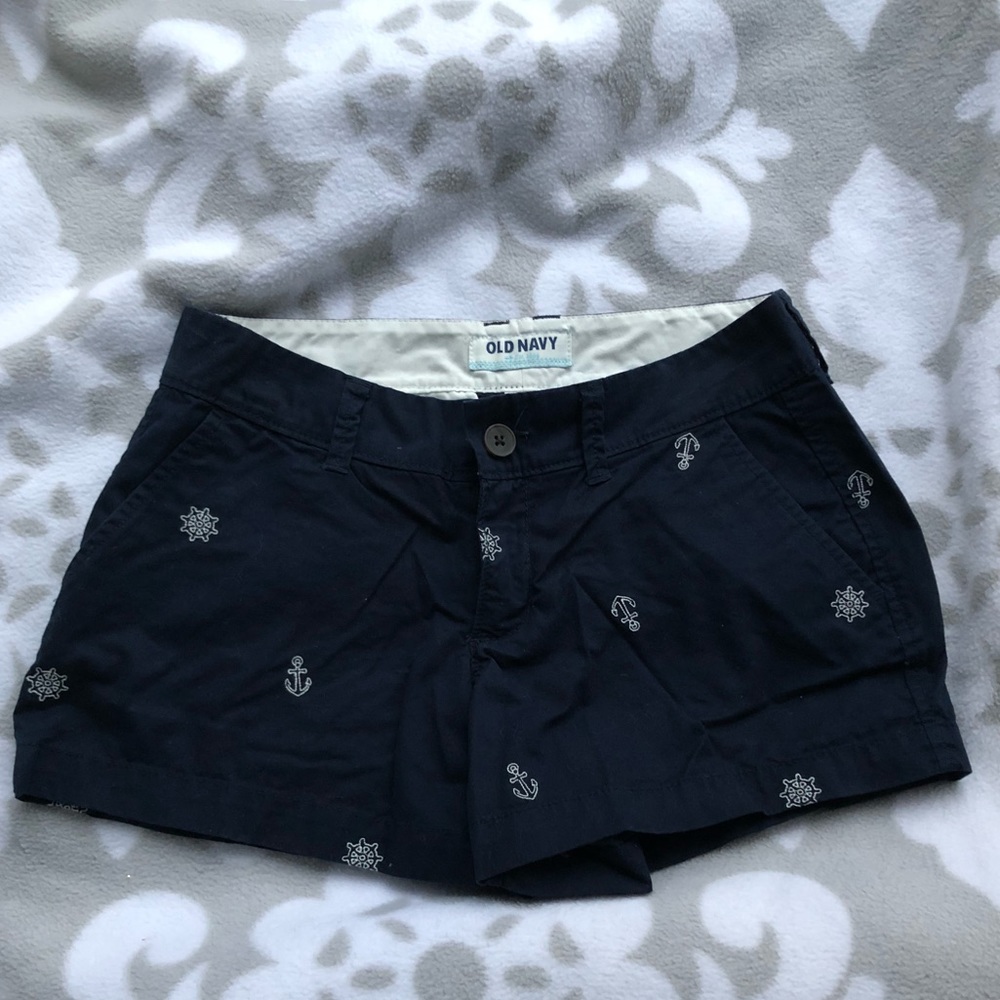 💃🏼3 for 25 💃🏼 Old Navy shorts
